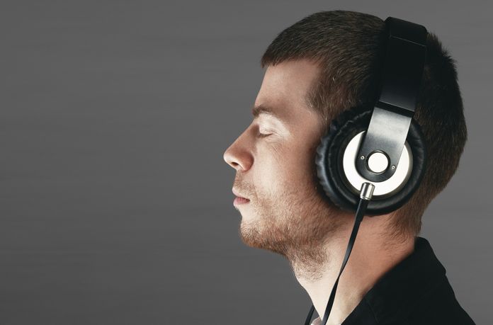 TOP 7+ Best Headphones For Classical Music (Guide)