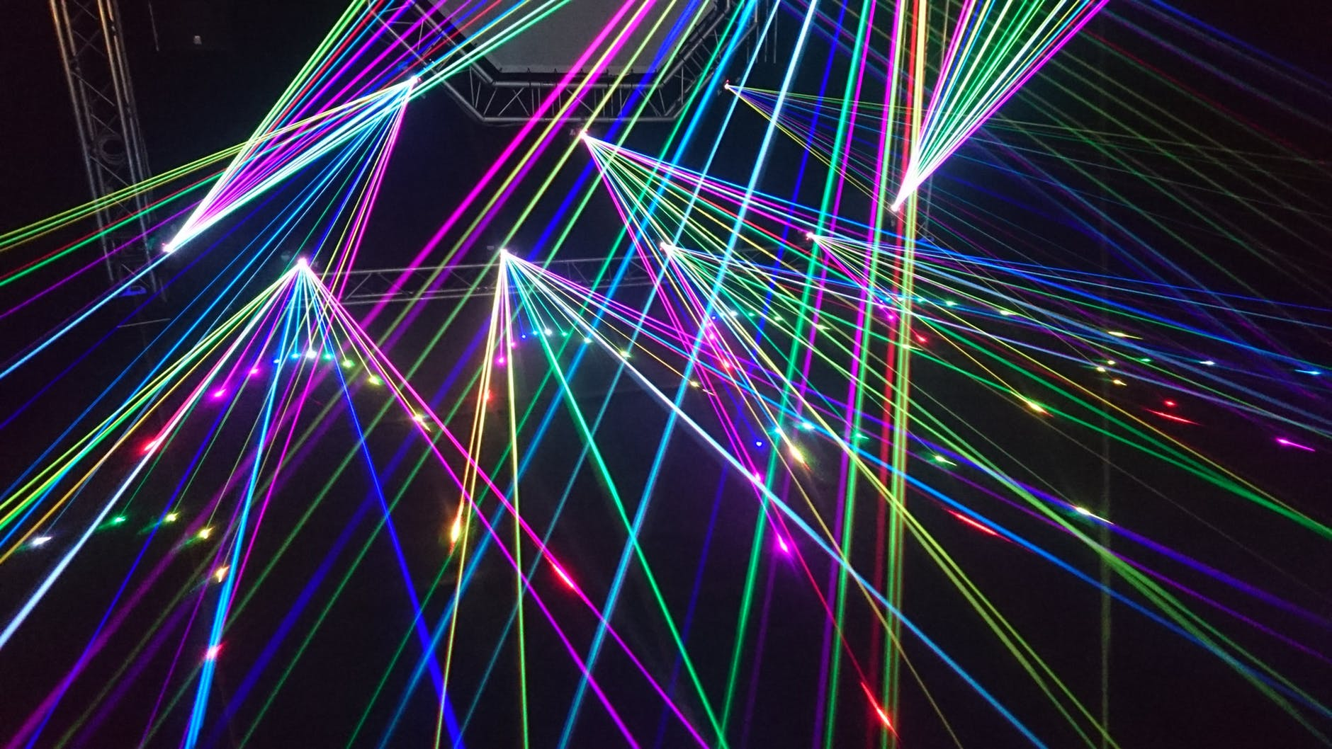 what are laser pointers used for